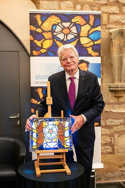 Joachim Gauck mit der LutherRose 2024 ausgezeichnet